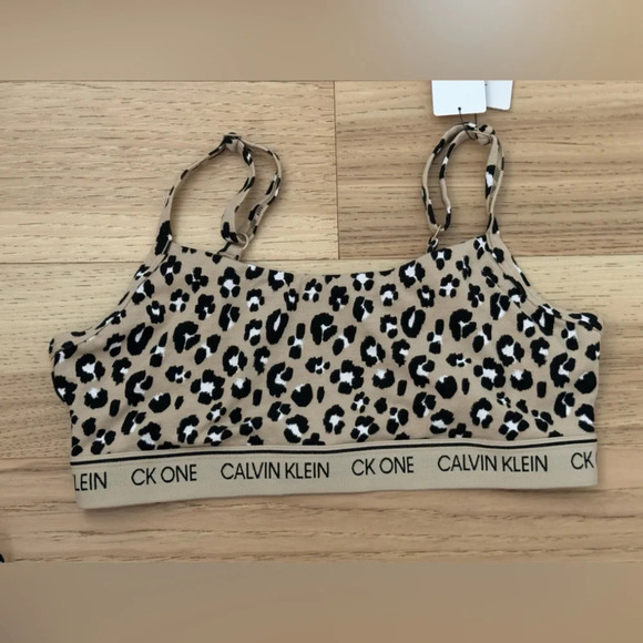 Calvin Klein bundle of Two New animal print bralettes size M - Picture 8 of 13
